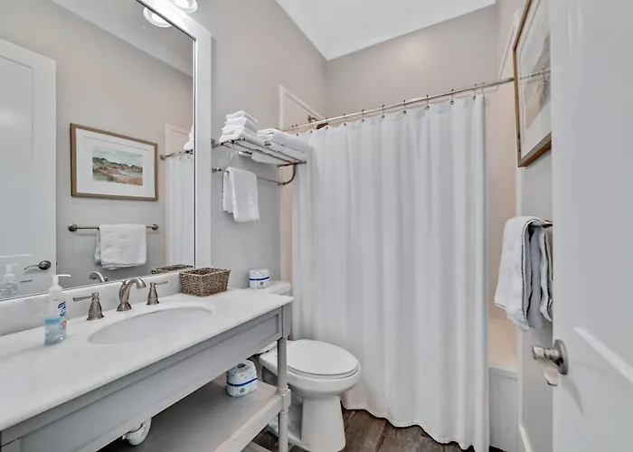 Coastal Comfort By Gsvr - Beachfront Luxury With Pool & Elevator - Free Activities And Golf Holiday home *