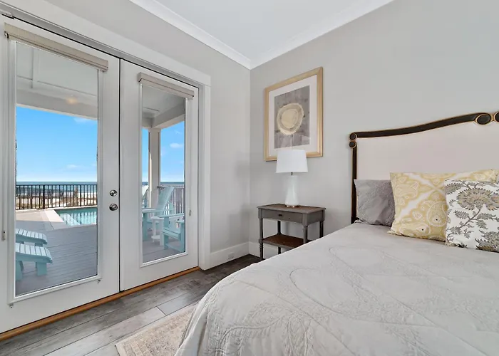 Holiday home Coastal Comfort By Gsvr - Beachfront Luxury With Pool & Elevator - Free Activities And Golf Gulf Shores